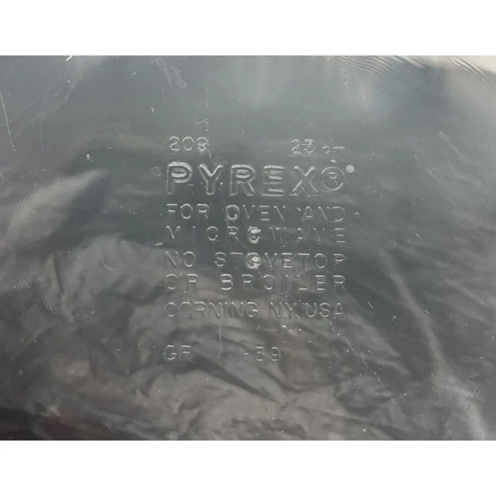 PYREX 209 Clear Round Glass Pie Plate
